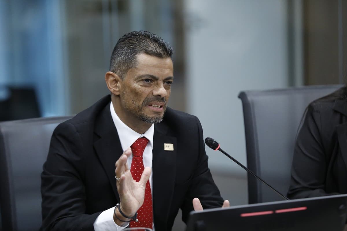 Carlo Díaz responde a cuestionamientos: “Nos dedicamos a trabajar, no a criticar”
