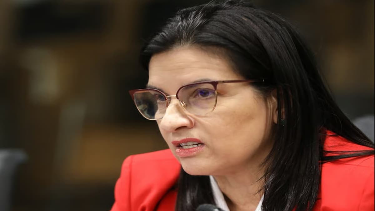 Marta Esquivel