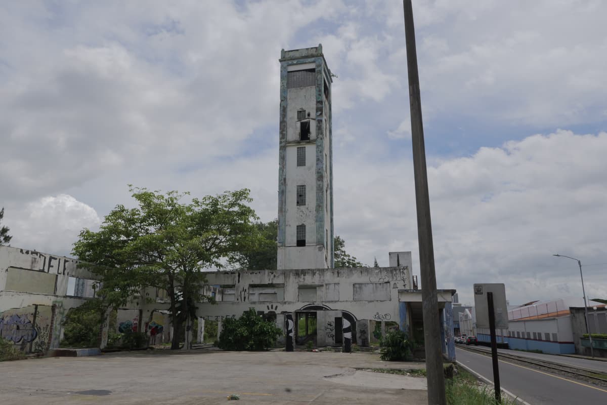 Demolición de las ruinas del CNP comenzará al cierre de año