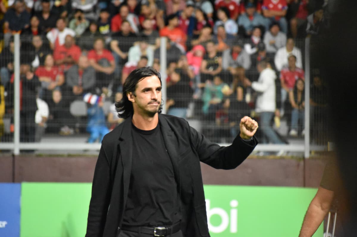Bryan Ruiz, técnico nacional.