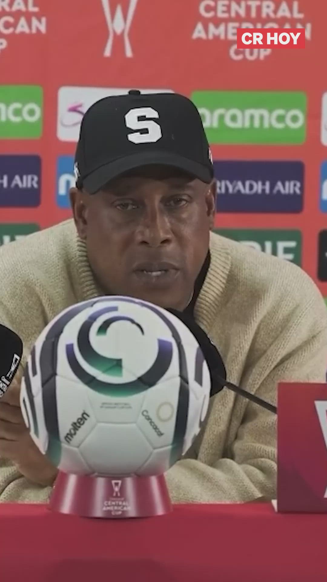 Medford molesto pese a gane del Saprissa