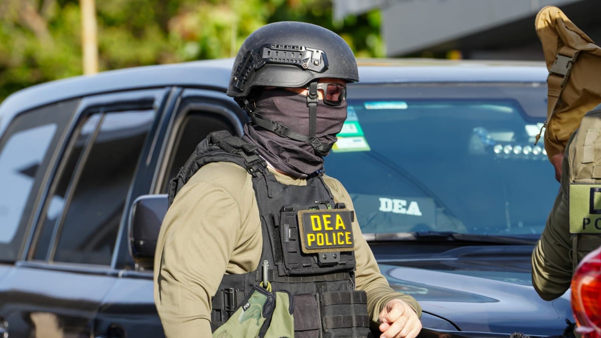 Extraditan a Florida a tico detenido con el mayor decomiso de drogas sintéticas en el país