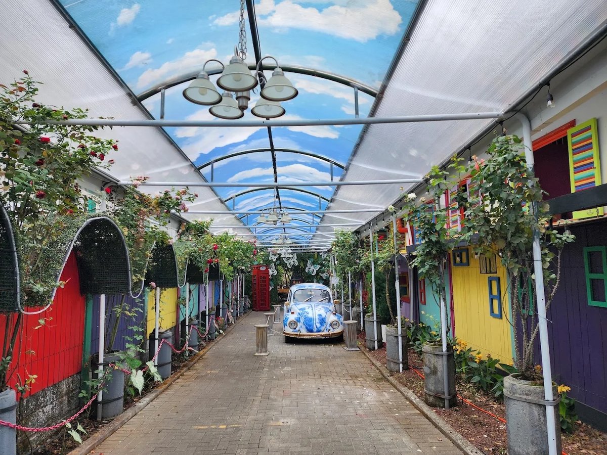 Los Jardines Vivero y Café