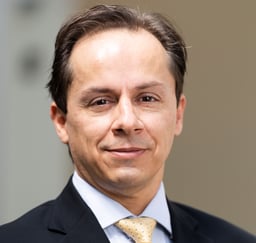 Gustavo Barboza, Academia de Centroamérica