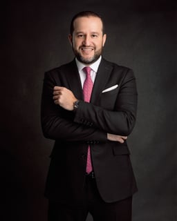William Villalobos H.  Abogado y consultor internacional