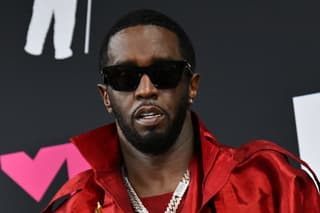 Sean “Diddy” Combs salió de prisión en ambulancia por herida en la cabeza