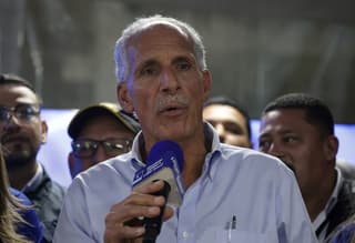Asfura defiende su postura: Honduras no enviará apoyo a Venezuela tras terremotos.