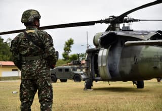 Tres soldados mueren en ataque guerrillero con explosivos en Colombia