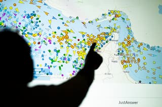 EE. UU. destruye tres petroleros iraníes durante ataques con misiles