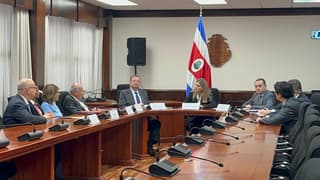 Poder Judicial no asistirá a reunión con Laura Fernández