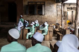 Secuestro masivo de estudiantes en Nigeria; responsabilizan a yihadistas.