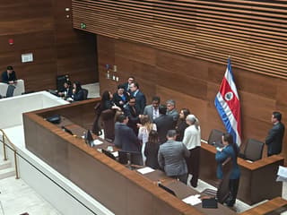 Congreso rechazó 195 mociones de jornadas 4×3 este martes