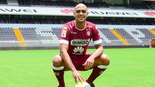 Tássio Maia en su presentación con Saprissa.