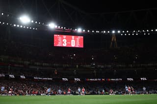 Arsenal triunfa en la Premier League.