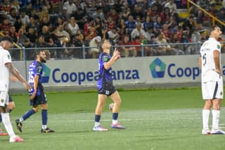Elián Quesada celebra su gol con Pérez Zeledón. Cortesía Pérez Zeledón.