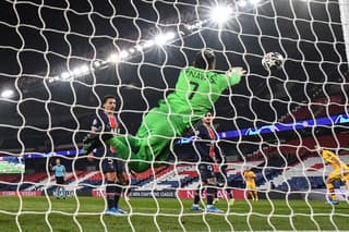 Keylor Navas guardameta nacional.