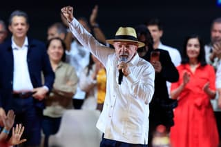 Lula oficializa candidatura a la reelección a sus 80 años: “Estoy muy entero”