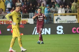 Jefferson Brenes celebra su gol. Foto Joel Morales.