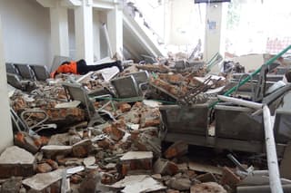 Desplazados por terremoto en Indonesia se elevan a más de 40.000