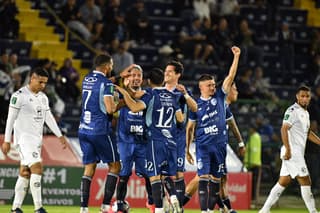 ¡Vive-vive! Cartaginés derrotó y llenó de brumas a Sporting