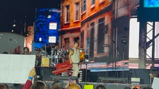 Ricardo Arjona hizo vibrar el Estadio Nacional con una noche de clásicos