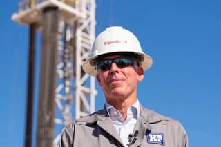 Secretario de Energía de EE. UU. viaja a Caracas para negociar histórico acuerdo petrolero