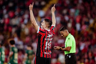 Ronaldo Cisneros sigue marcando en Copa Centroamericana. Cortesía LDA.