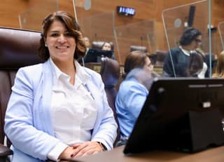 Diputada oficialista propone que el INVU done terreno a asociación cristiana