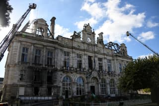 Macron promete firmeza cuando estallan nuevos disturbios en Francia