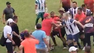 Agreden al exjugador Alejandro Alpízar.