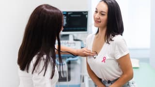 La mamografía, el ultrasonido mamario y la biopsia son algunos de los estudios que permiten detectar alteraciones en las mamas y determinar si una lesión es cancerosa