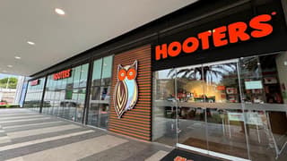 Hooters