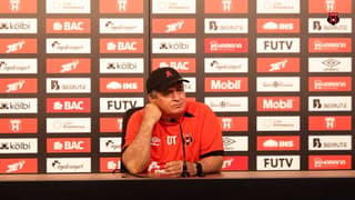 Óscar Ramírez, DT de Alajuelense.