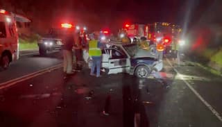 (Video) Choque en ruta 27 deja tres heridos y un carro en llamas