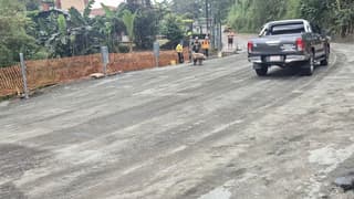 Reabren ruta tras derrumbe que afectó carril y medio de la calle en San Carlos
