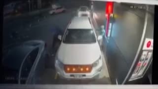 (Video) Sujetos hicieron bajonazo en autoservicio de restaurante en Alajuela
