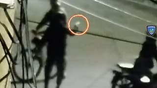 (Video) Cámaras facilitaron captura de sujetos que amenazaron a jóvenes en Escazú