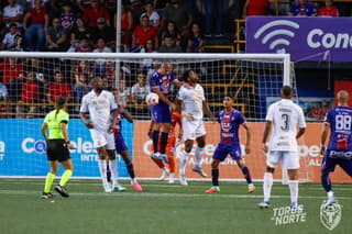 San Carlos celebra ante Saprissa