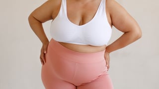 ¿Subió de peso sin cambiar su alimentación? La perimenopausia puede influir