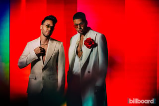 Fan pagó $7 mil y viajó 17 horas por ver a Romeo Santos: La historia de Tatiana