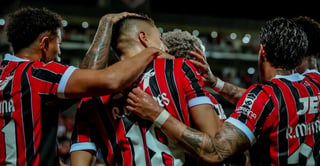 Ronaldo Cisneros celebra su gol. Cortesía LDA.