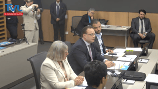 Choques de diputados por uso de la palabra marcan audiencia de rector de UCR