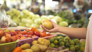 Inflación empezará a salir de terreno negativo este año, según el Central