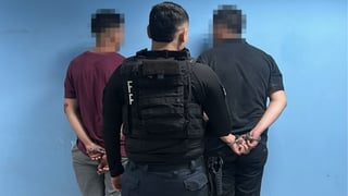 (Video) Policías intervinieron en riña, pero terminaron agredidos en famosa feria
