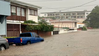 Inundaciones en barrios Escalante y Dent