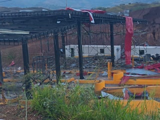 (Fotos y video) Destruyen con explosivos peaje tras posesión de Presidente colombiano