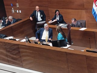 Yara Jiménez tramitará investigación contra Villalobos tres semanas después del plazo