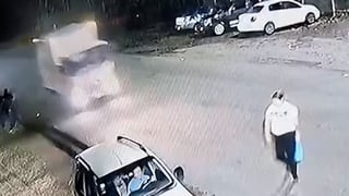 (Video) Camión atropella a mujer en Guanacaste