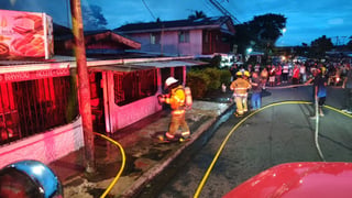 Incendio consume casa en Siquirres