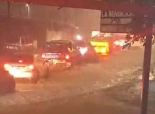 (Video) Lluvias provocan inundaciones en varios puntos de Desamparados